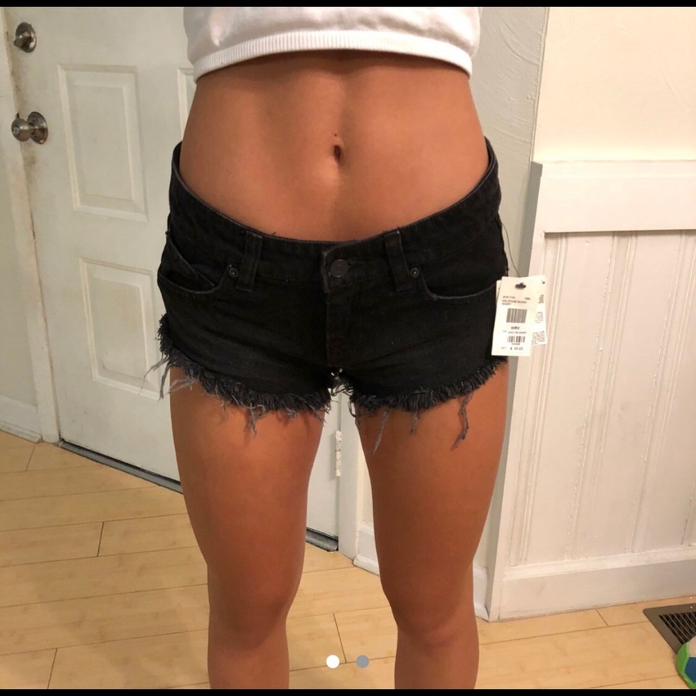 NWT Volcom Black Frayed Micro Shorts